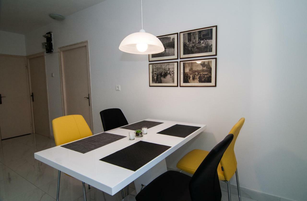 New Renovated Apartment 15 Min From Beach On Foot بولا المظهر الخارجي الصورة