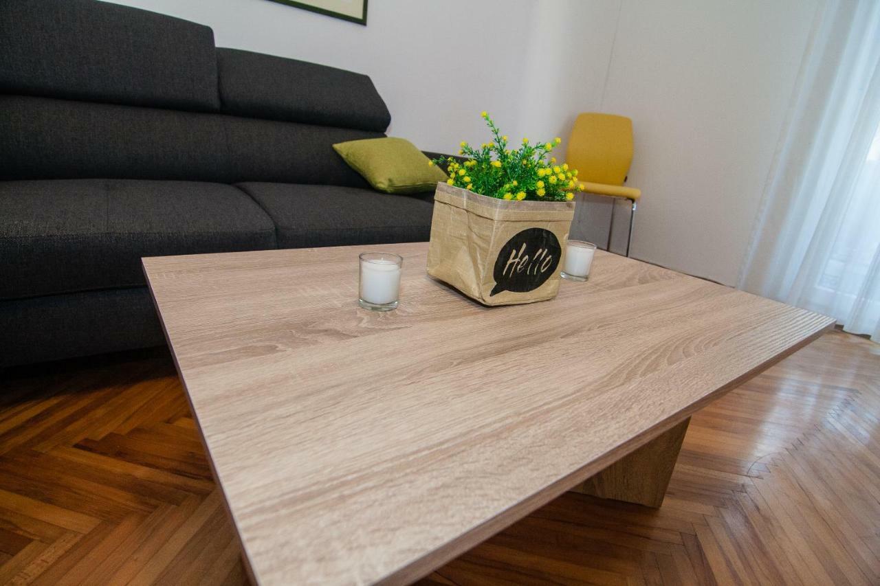 New Renovated Apartment 15 Min From Beach On Foot بولا المظهر الخارجي الصورة